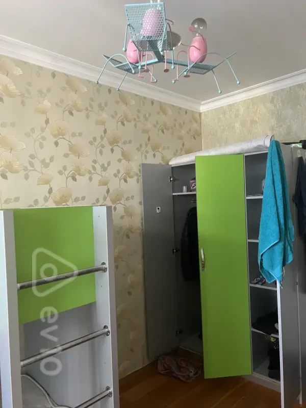 Kirayə verilir 2 otaqlı yeni tikili 80 m²