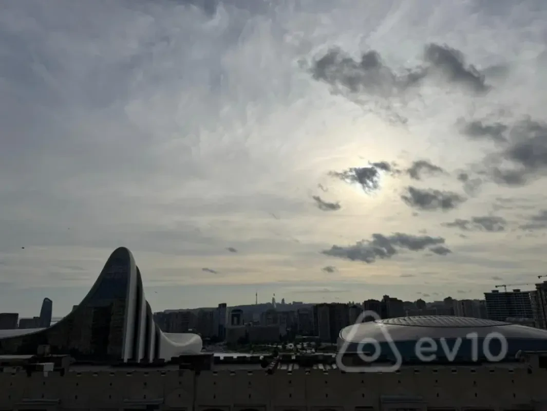 Satılır 3 otaqlı yeni tikili 130 m²