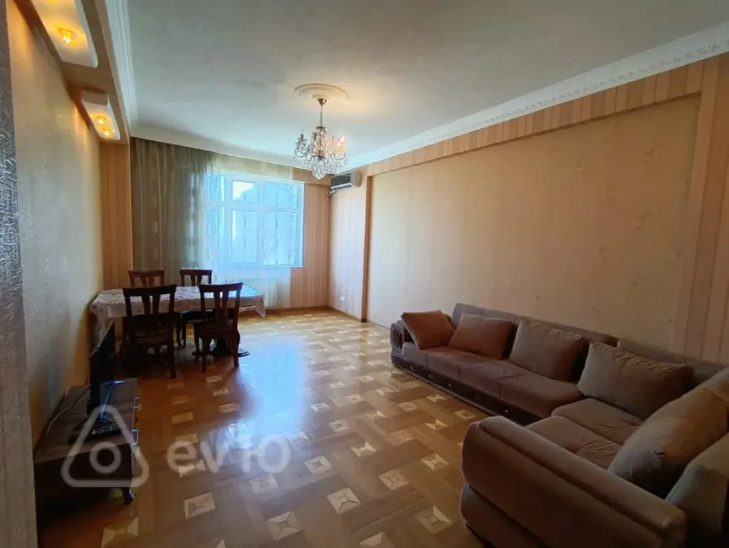 Kirayə verilir 2 otaqlı yeni tikili 85 m²