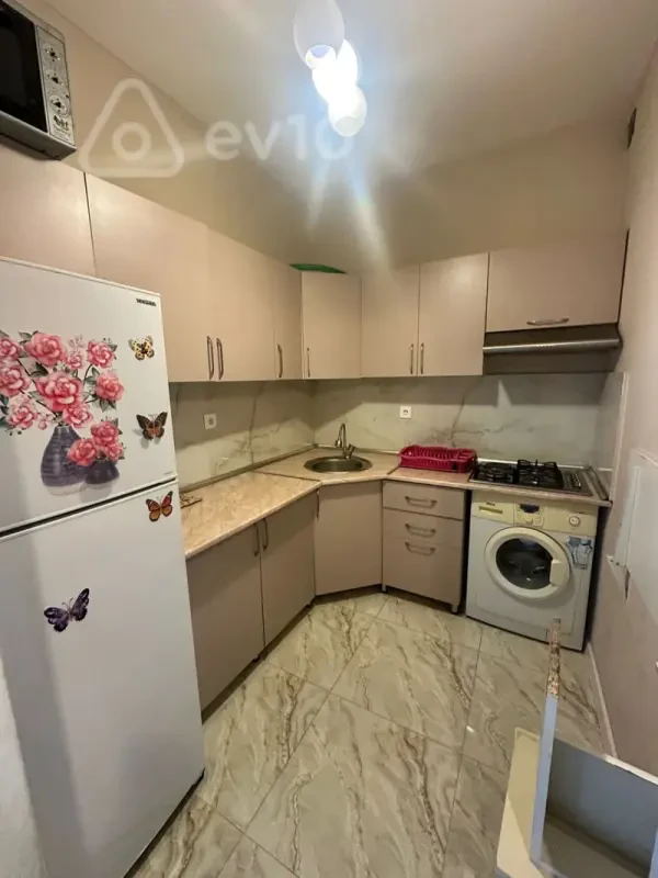 Kirayə verilir 2 otaqlı yeni tikili 62 m²