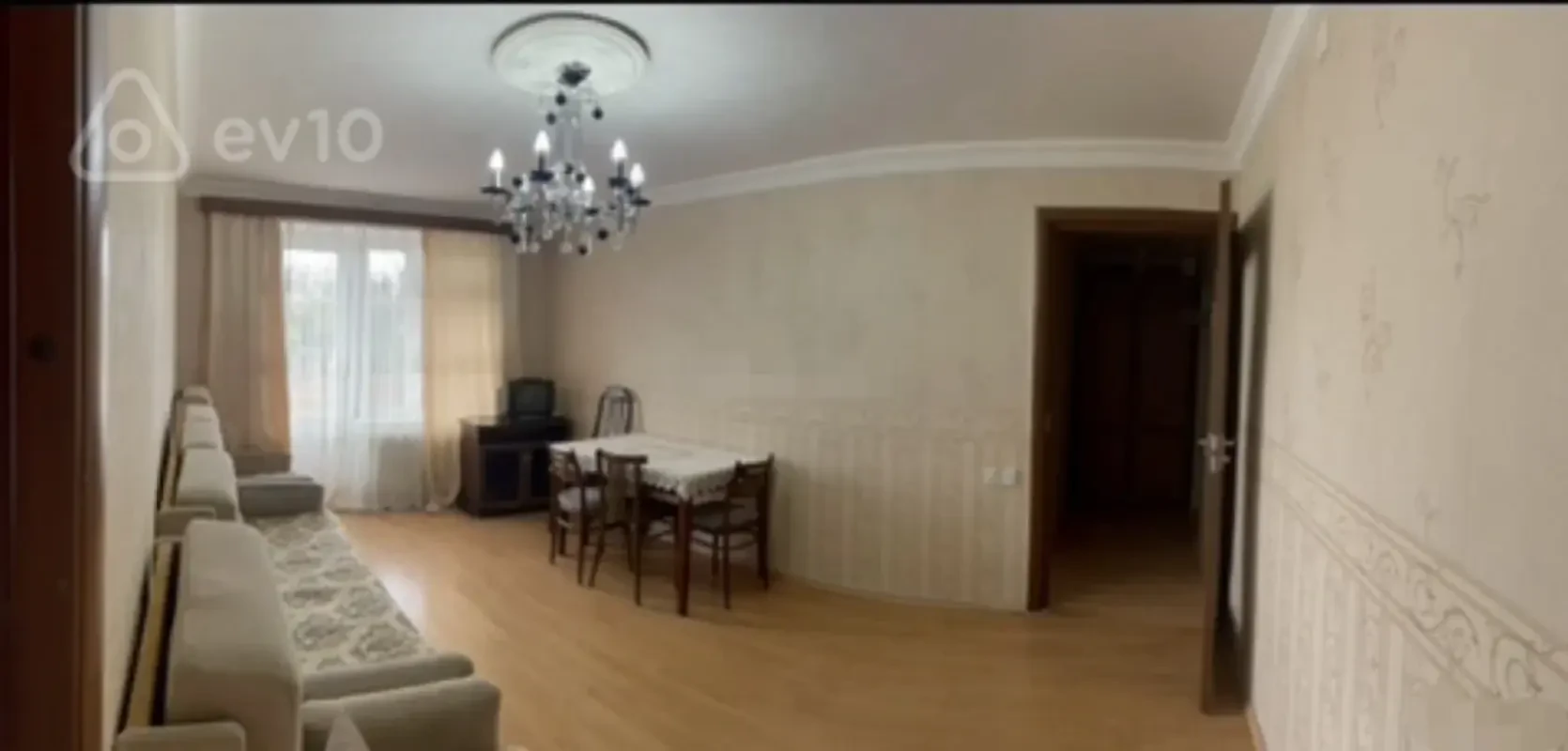 Kirayə verilir 2 otaqlı köhnə tikili 60 m²