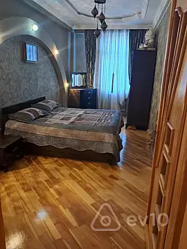 Kirayə verilir 3 otaqlı yeni tikili 130 m² — Xırdalan 3 otaq 130.00 m²