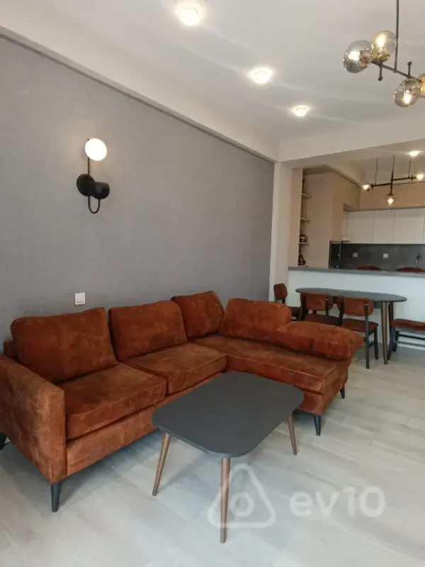 Kirayə verilir 2 otaqlı yeni tikili 67 m²