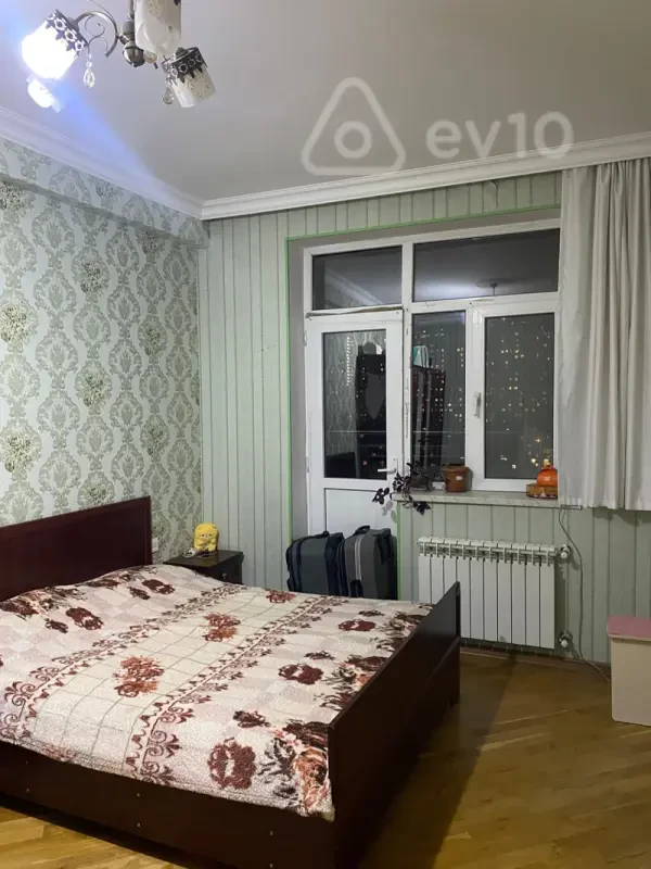 Kirayə verilir 3 otaqlı yeni tikili 60 m²