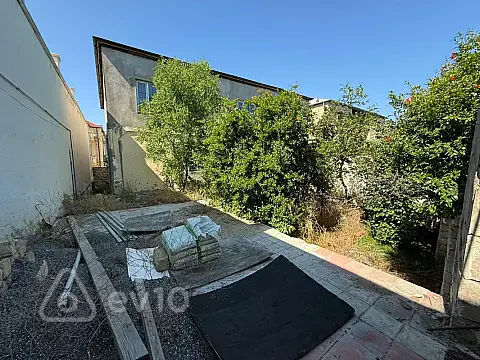 Satılır 9 otaqlı həyət evi 400 m² — Bakı, Səbail 9 otaq 400.00 m²