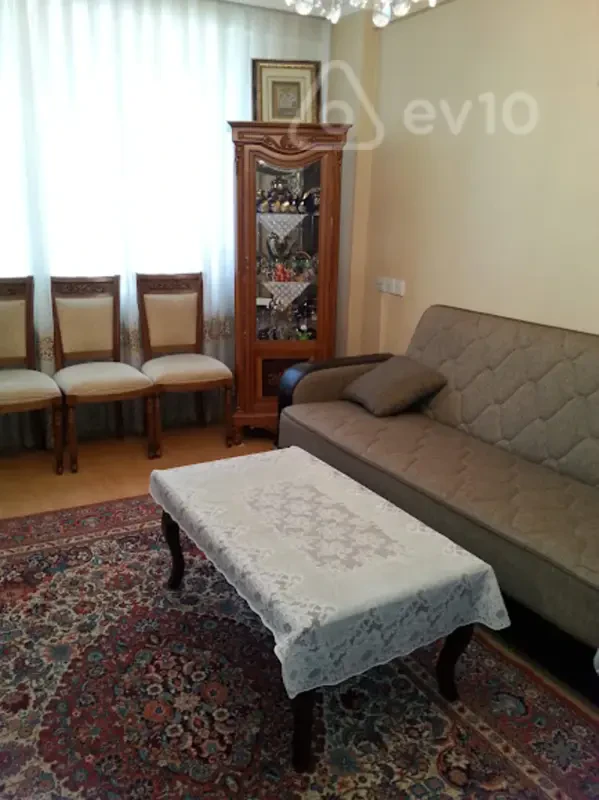 Kirayə verilir 2 otaqlı yeni tikili 70 m²
