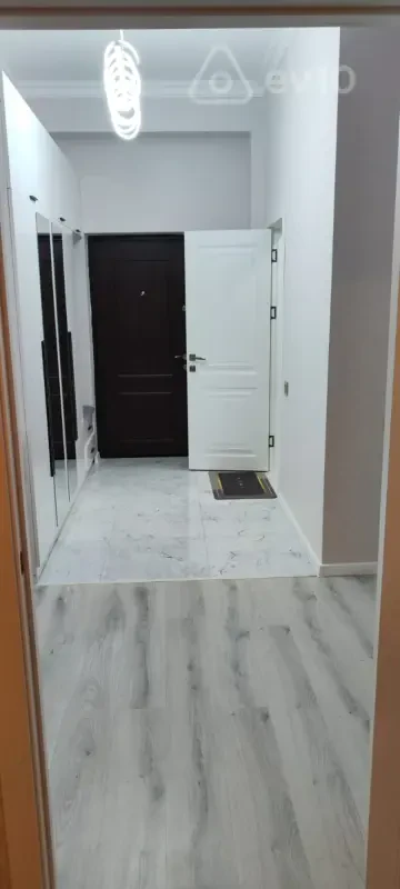 Kirayə verilir 2 otaqlı yeni tikili 91 m²