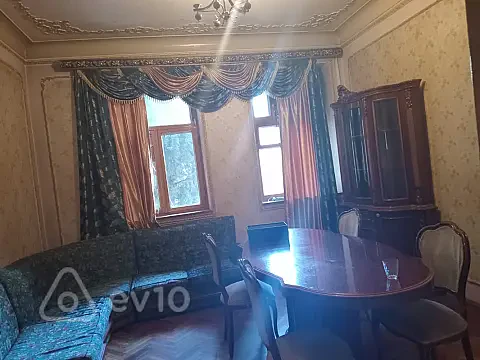 Kirayə verilir 3 otaqlı köhnə tikili 90 m² — Bakı, Nərimanov 3 otaq 90.00 m²