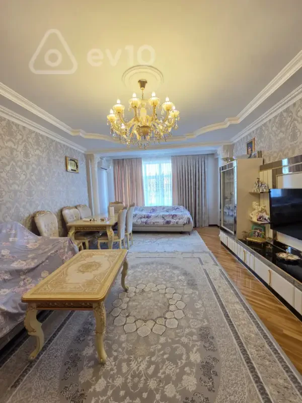 Satılır 2 otaqlı yeni tikili 112 m²