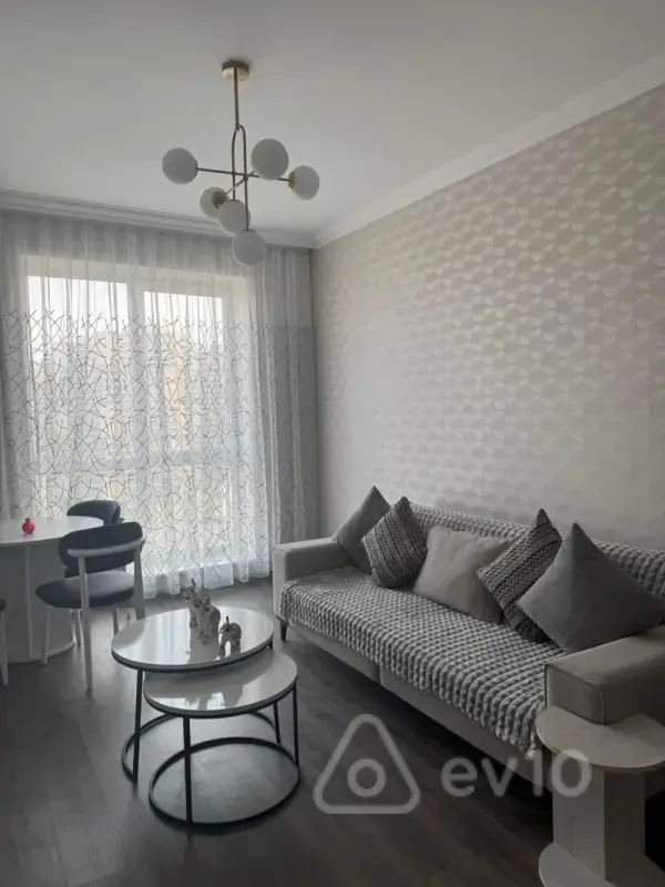 Kirayə verilir 2 otaqlı yeni tikili 60 m²