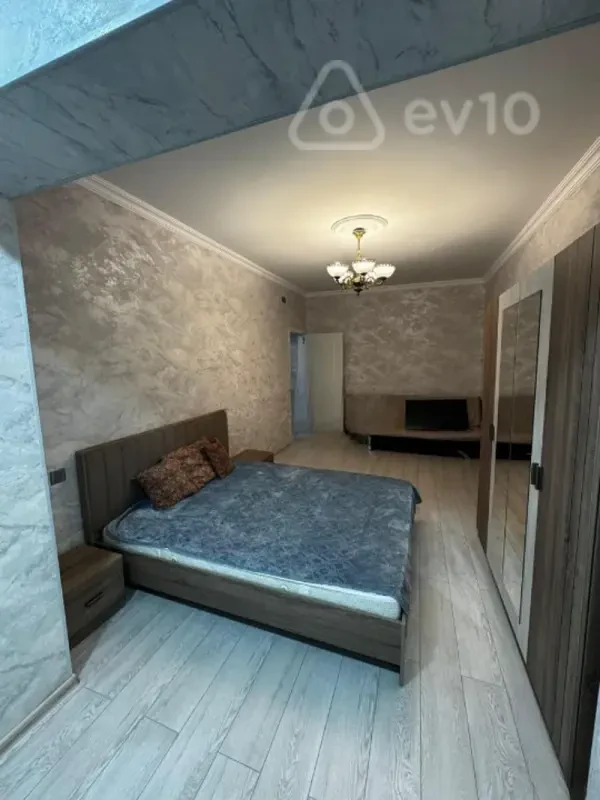 Kirayə verilir 1 otaqlı köhnə tikili 42 m²