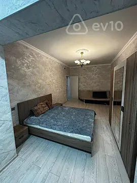 Kirayə verilir 1 otaqlı köhnə tikili 42 m² — Bakı, Xətai 1 otaq 42.00 m²