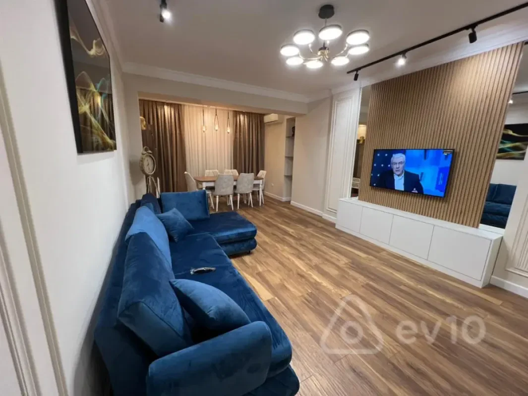 Satılır 3 otaqlı yeni tikili 120 m²