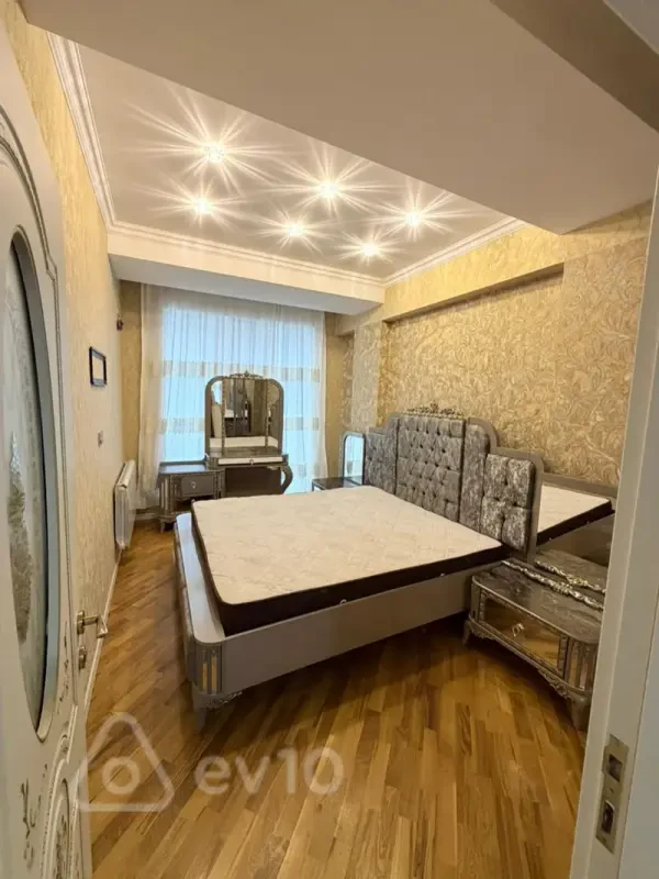Kirayə verilir 3 otaqlı yeni tikili 100 m²