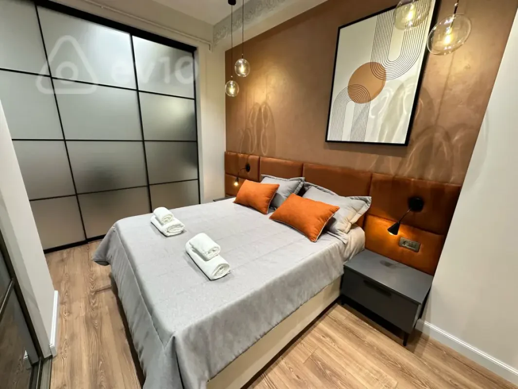 Kirayə verilir 2 otaqlı yeni tikili 65 m²