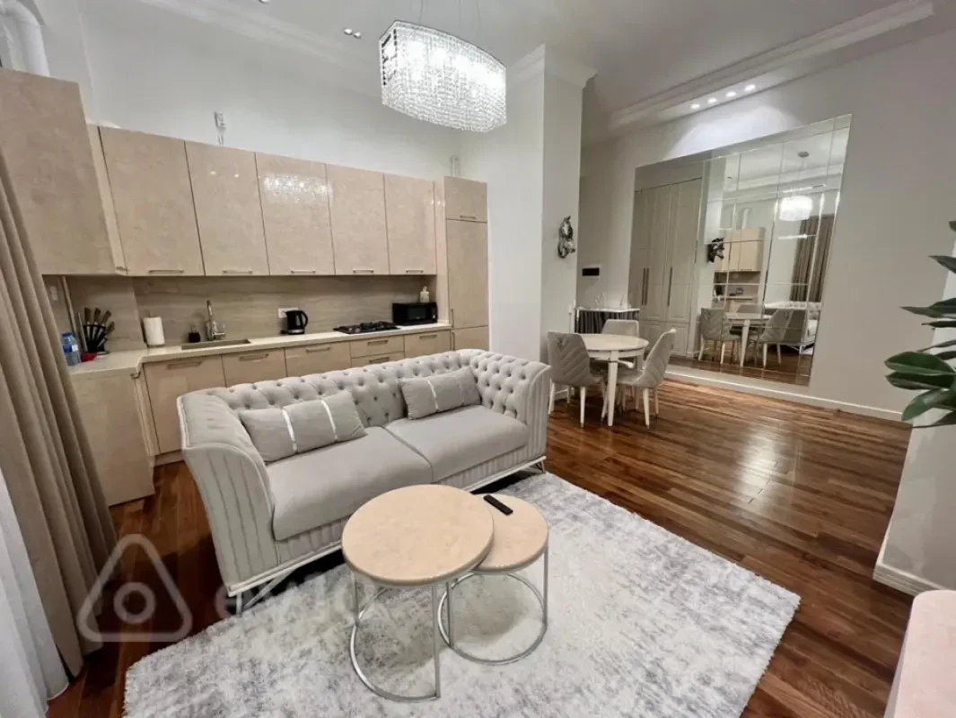 Kirayə verilir 2 otaqlı yeni tikili 50 m²