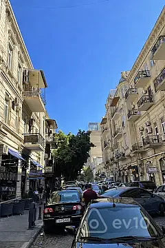 Satılır 3 otaqlı köhnə tikili 94 m² — Bakı, Səbail 3 otaq 94.00 m²