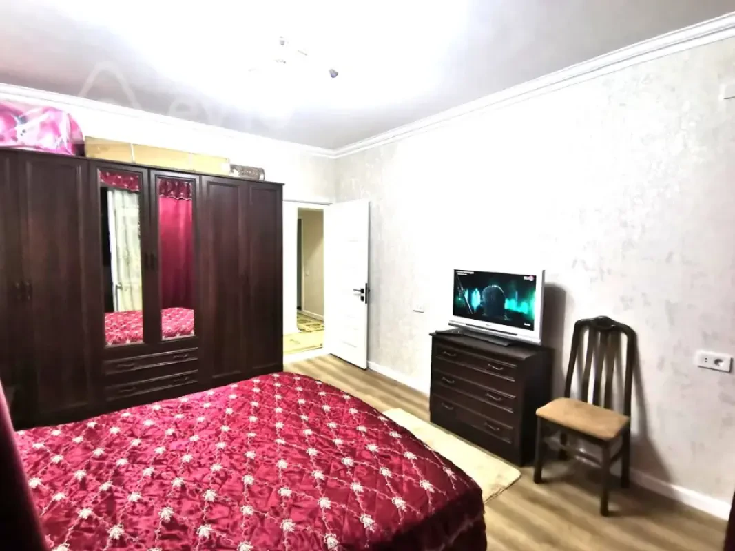 Kirayə verilir 3 otaqlı köhnə tikili 70 m²