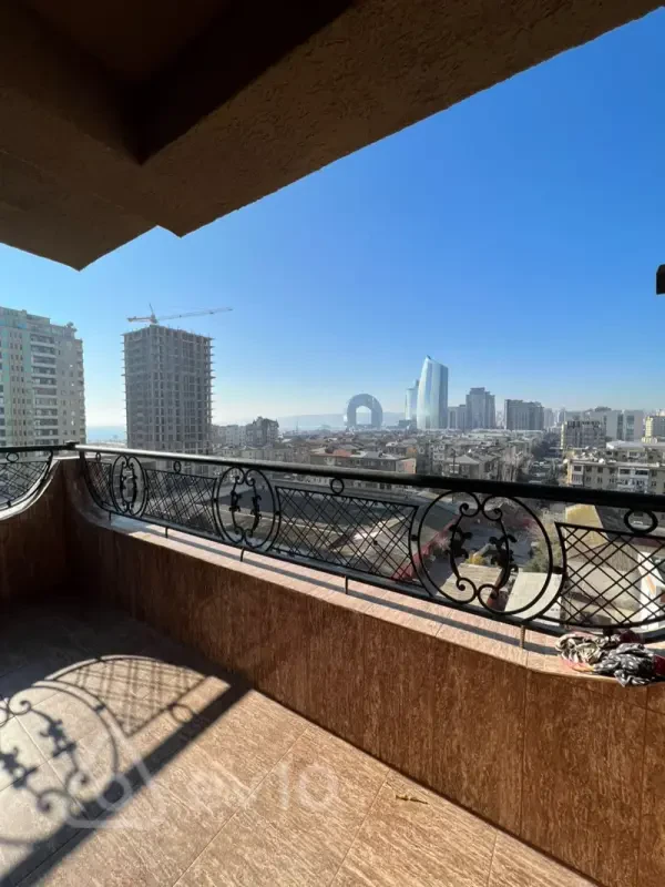 Kirayə verilir 3 otaqlı yeni tikili 120 m²