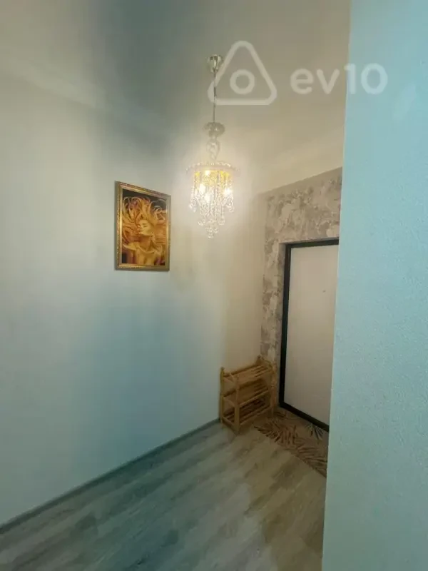 Kirayə verilir 2 otaqlı yeni tikili 60 m²