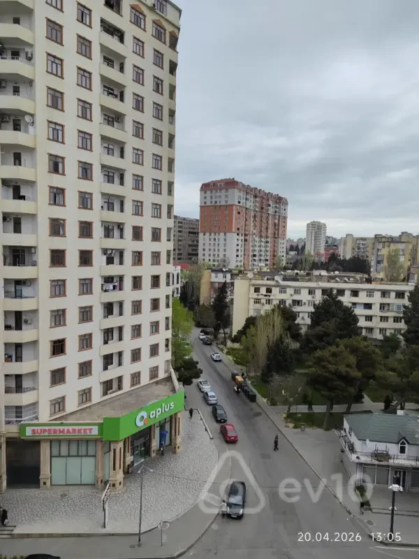 Satılır 3 otaqlı köhnə tikili 80 m²