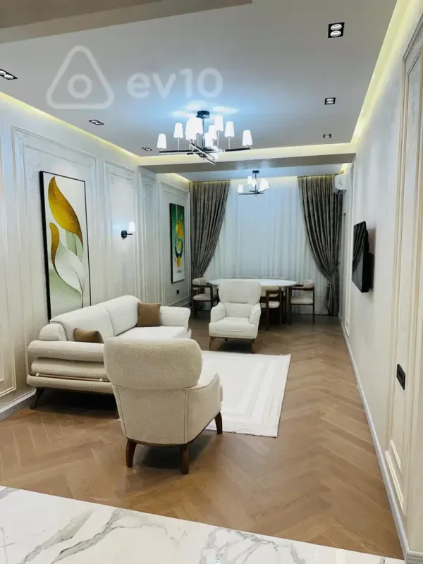Kirayə verilir 2 otaqlı yeni tikili 77 m²