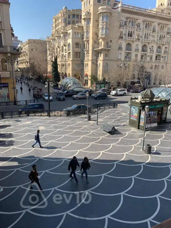 Kirayə verilir 3 otaqlı köhnə tikili 100 m²