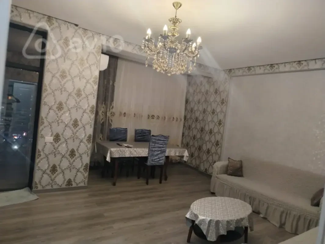 Kirayə verilir 3 otaqlı yeni tikili 90 m²