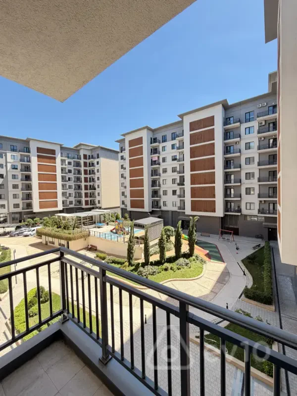 Kirayə verilir 3 otaqlı yeni tikili 130 m²