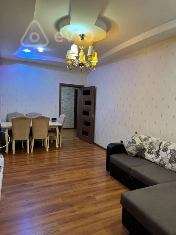 Kirayə verilir 3 otaqlı yeni tikili 85 m²
