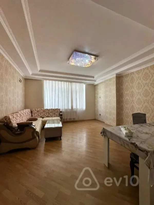 Satılır 2 otaqlı yeni tikili 85 m²