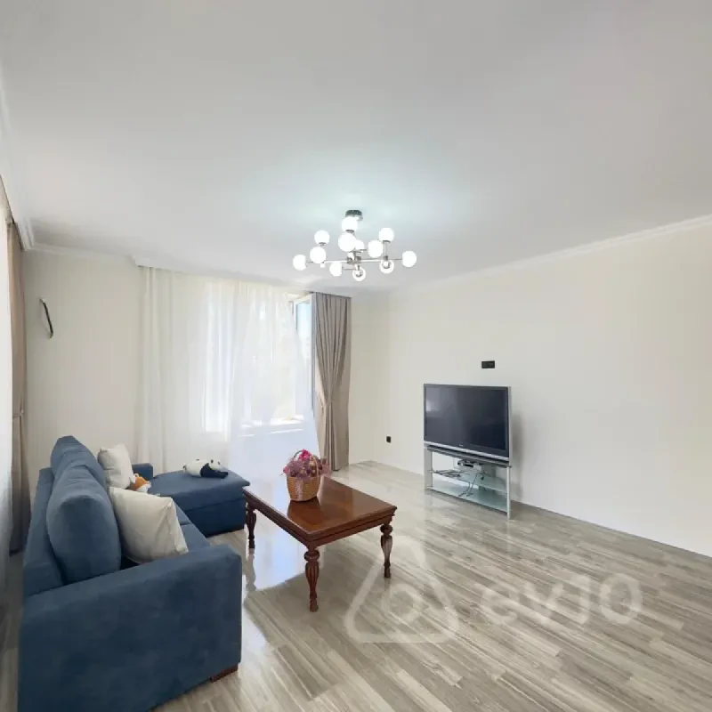 Kirayə verilir 5 otaqlı həyət evi 170 m²