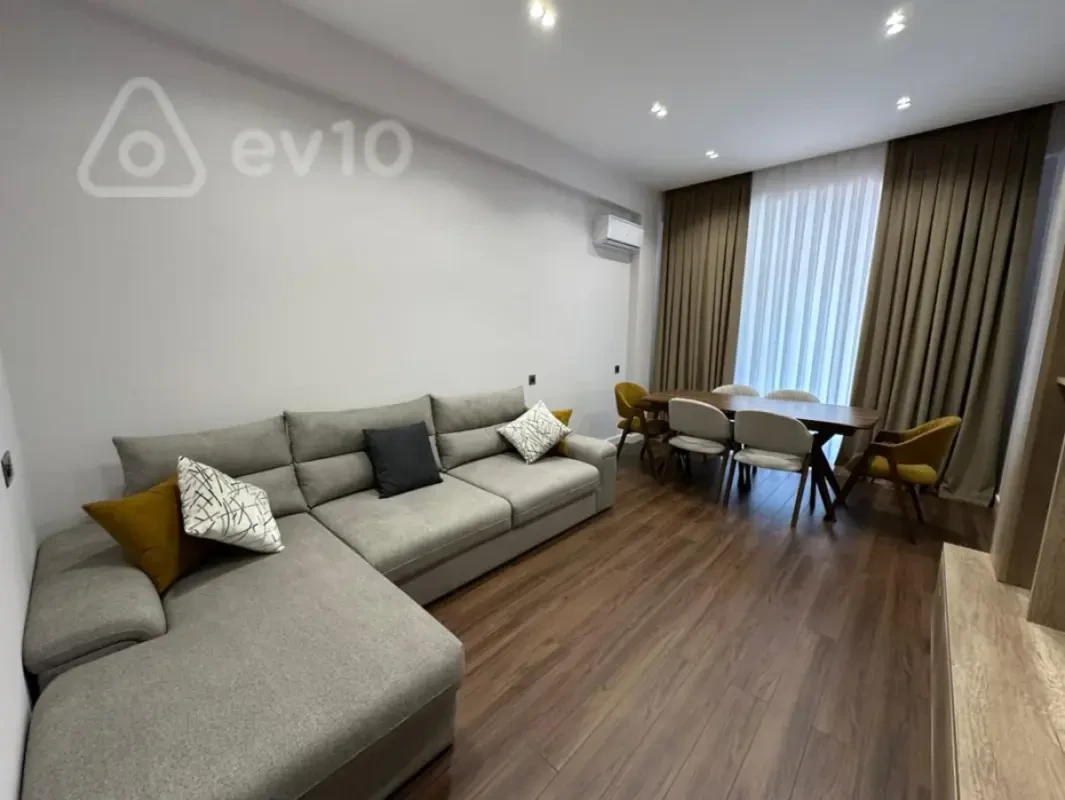Kirayə verilir 2 otaqlı yeni tikili 72 m²