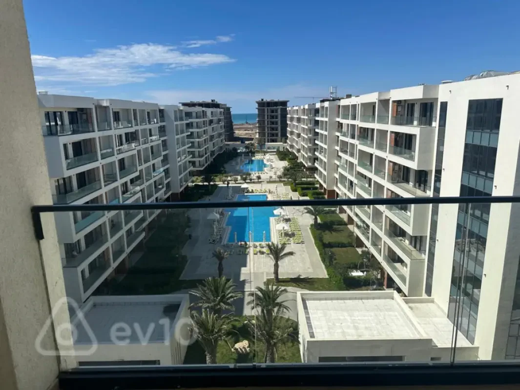 Kirayə verilir 3 otaqlı yeni tikili 145 m²