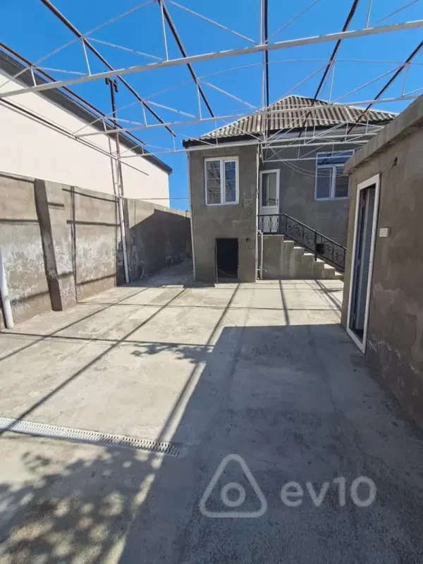 Kirayə verilir 3 otaqlı həyət evi 75 m²