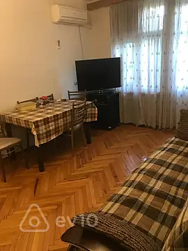 Kirayə verilir 2 otaqlı köhnə tikili 60 m² — Bakı, Nərimanov 2 otaq 60.00 m²