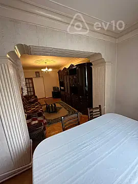Kirayə verilir 3 otaqlı köhnə tikili 80 m² — Bakı, Yasamal 3 otaq 80.00 m²