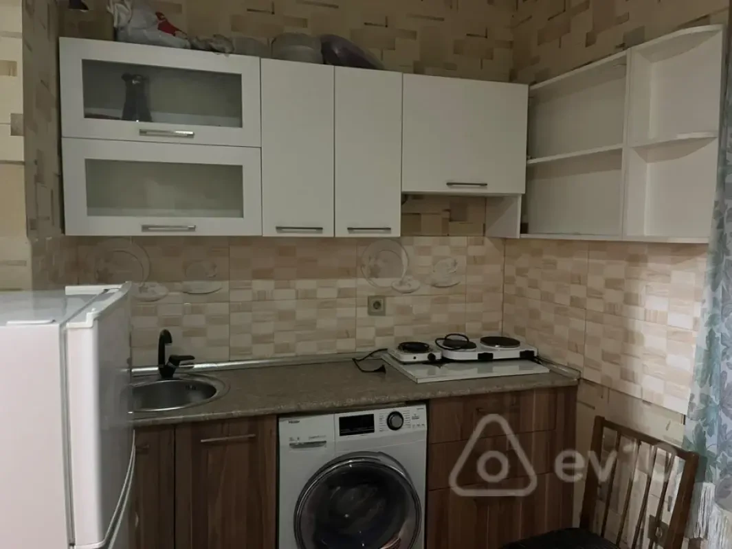 Kirayə verilir 1 otaqlı yeni tikili 36 m²