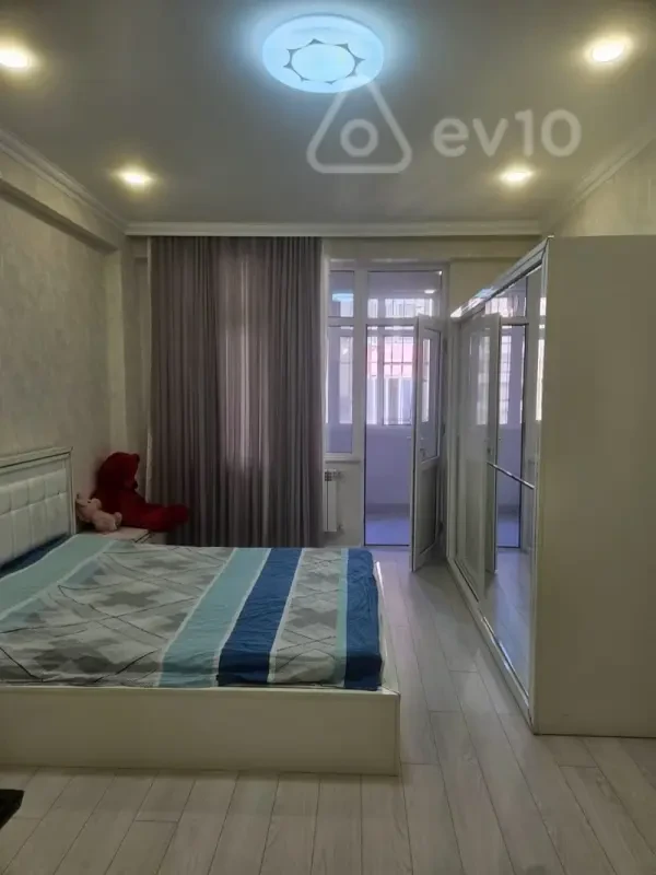 Kirayə verilir 3 otaqlı yeni tikili 70 m²
