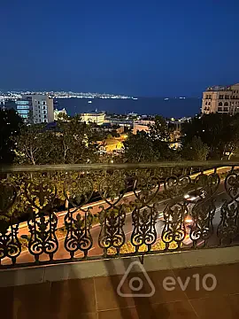 Kirayə verilir 2 otaqlı köhnə tikili 50 m² — Bakı, Səbail 2 otaq 50.00 m²