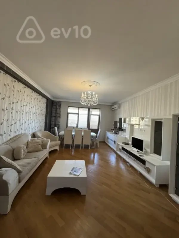 Satılır 4 otaqlı yeni tikili 180 m²