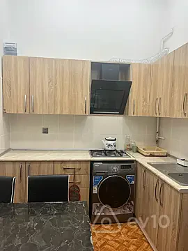 Kirayə verilir 2 otaqlı köhnə tikili 75 m² — Bakı, Səbail 2 otaq 75.00 m²