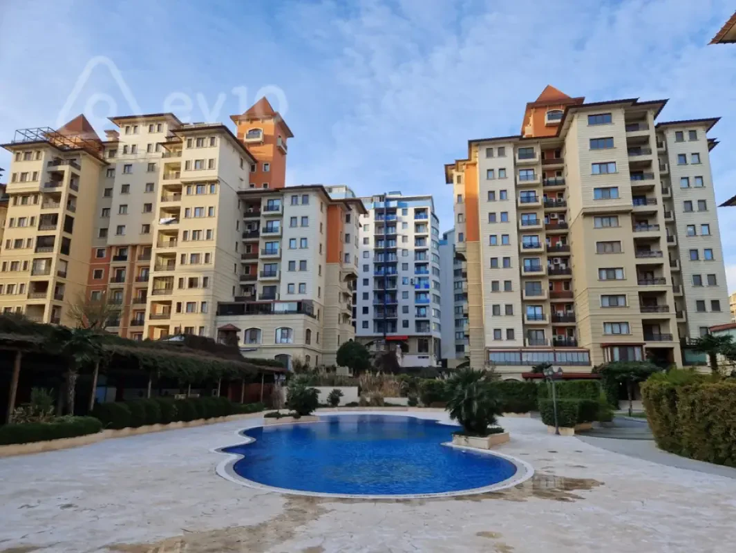 Kirayə verilir 3 otaqlı yeni tikili 220 m²