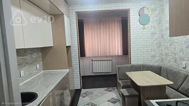Kirayə verilir 2 otaqlı köhnə tikili 65 m² — Bakı, Nizami 2 otaq 65.00 m²