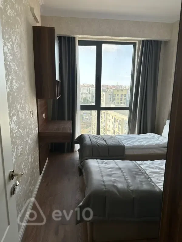 Kirayə verilir 3 otaqlı yeni tikili 50 m²