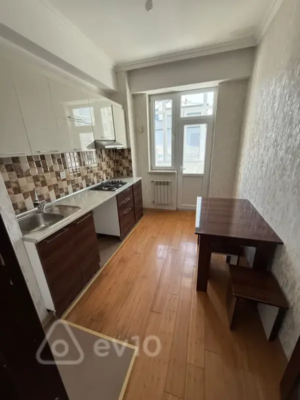 Kirayə verilir 1 otaqlı yeni tikili 45 m²