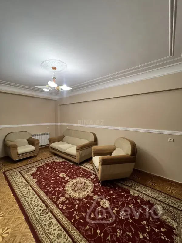 Kirayə verilir 3 otaqlı köhnə tikili 85 m²
