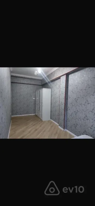 Kirayə verilir 3 otaqlı yeni tikili 160 m²