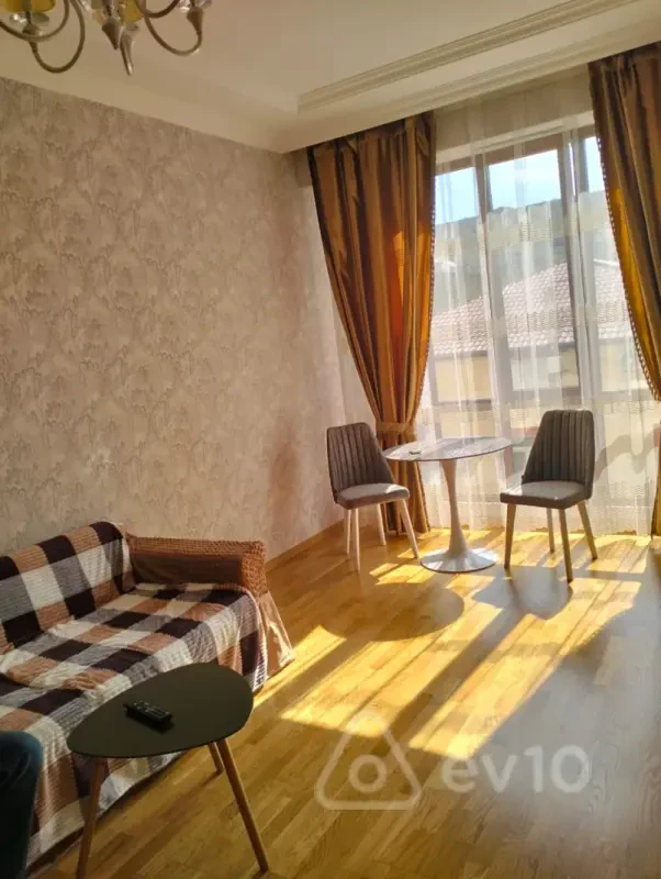 Kirayə verilir 2 otaqlı yeni tikili 60 m²