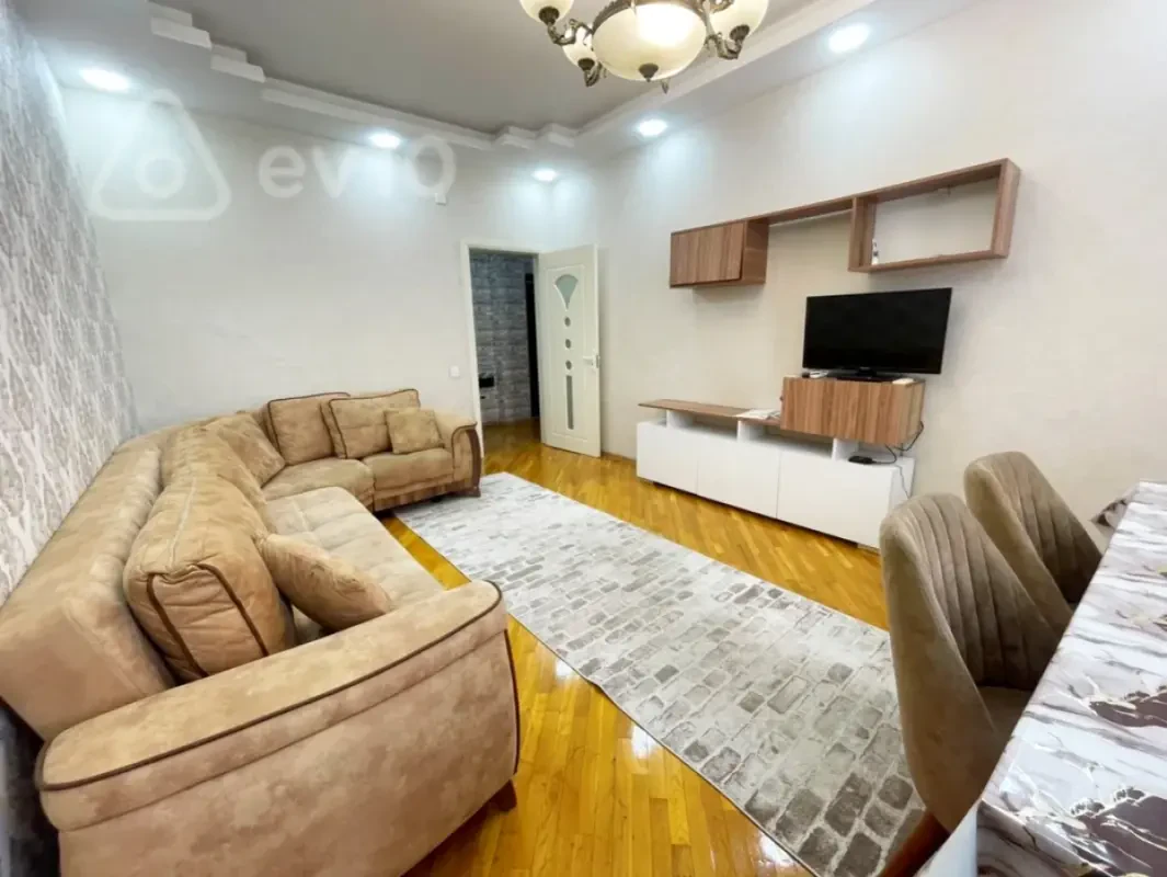 Kirayə verilir 3 otaqlı yeni tikili 90 m²